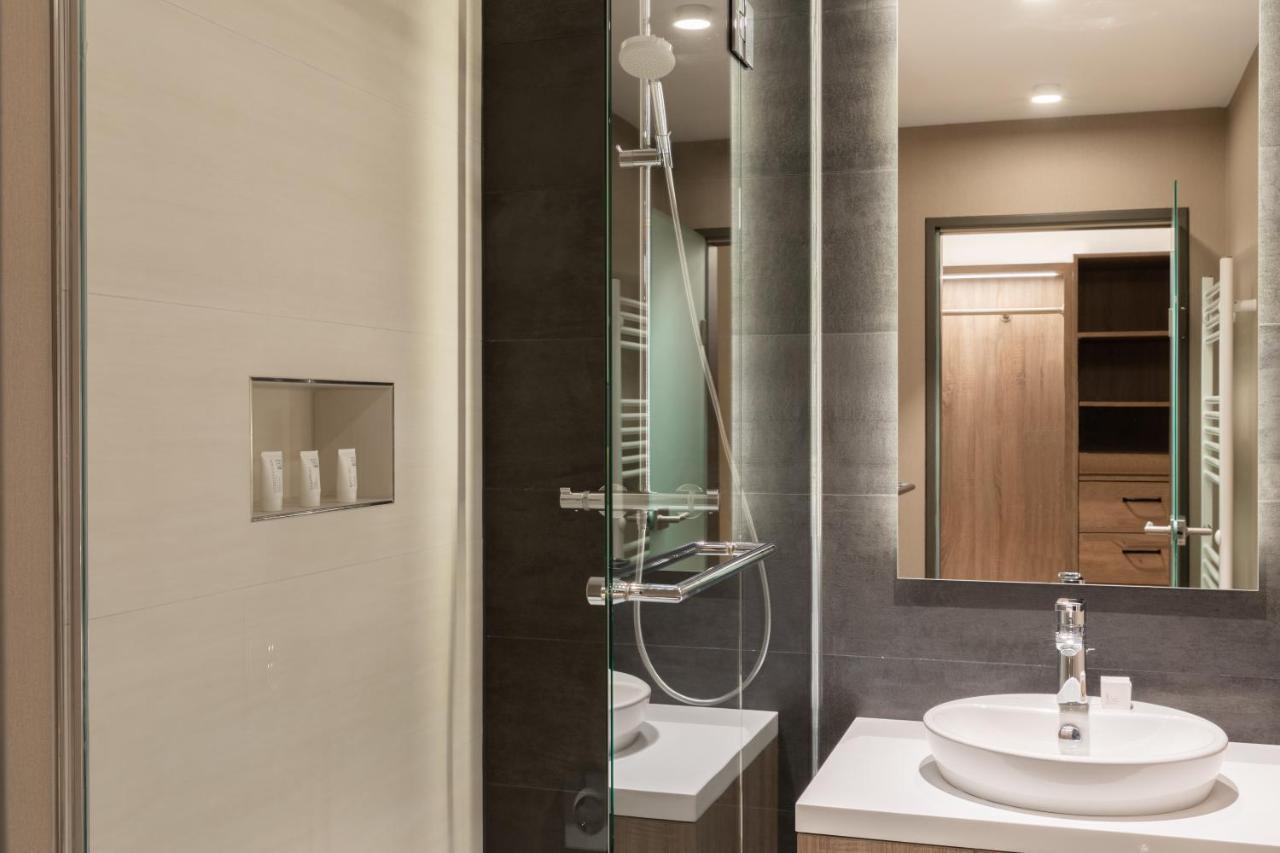 Ac Hotel By Marriott Berlin Humboldthain Park Bagian luar foto