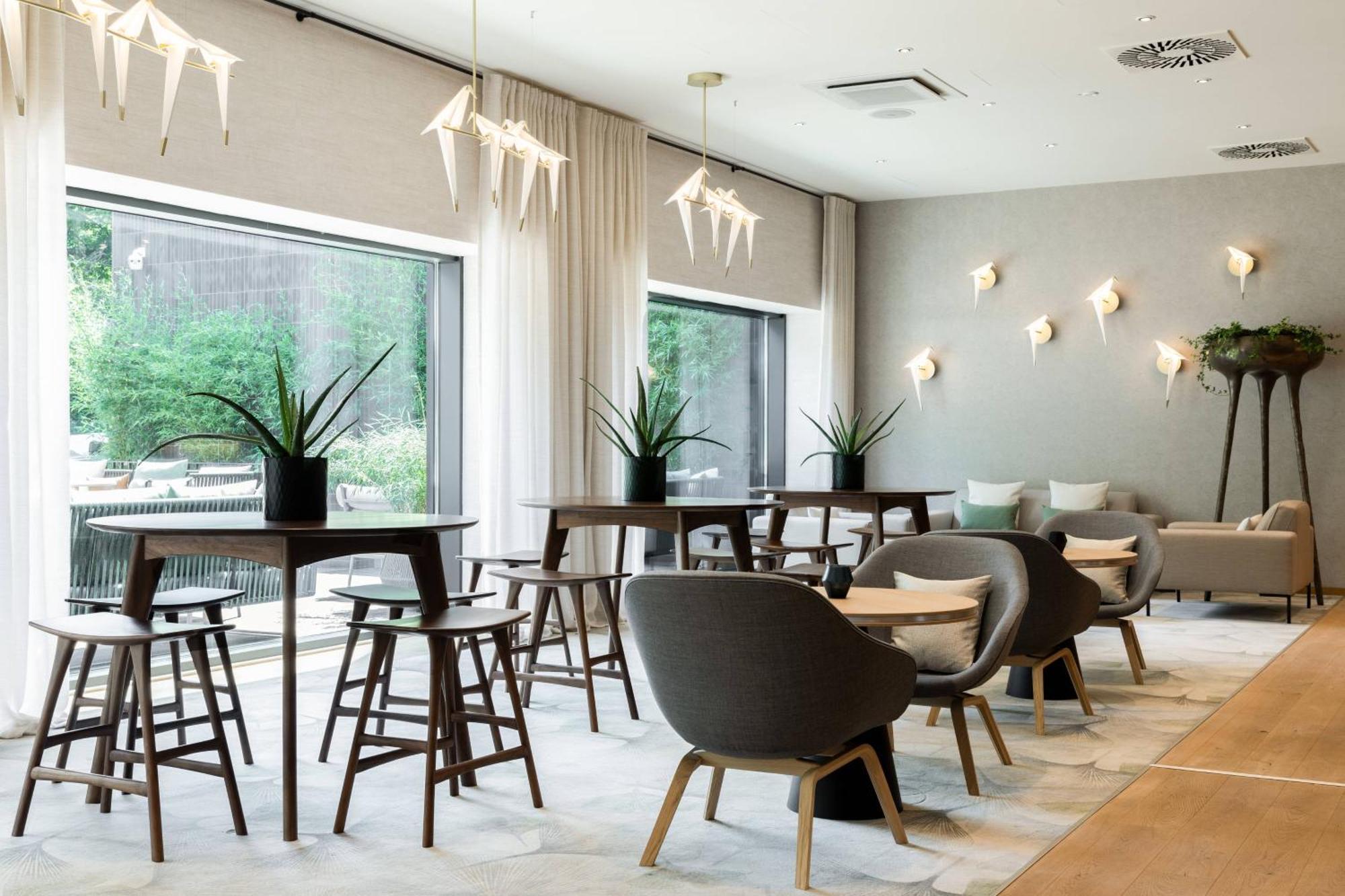 Ac Hotel By Marriott Berlin Humboldthain Park Bagian luar foto