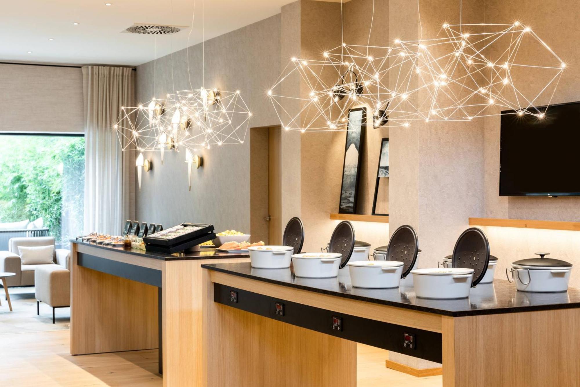 Ac Hotel By Marriott Berlin Humboldthain Park Bagian luar foto