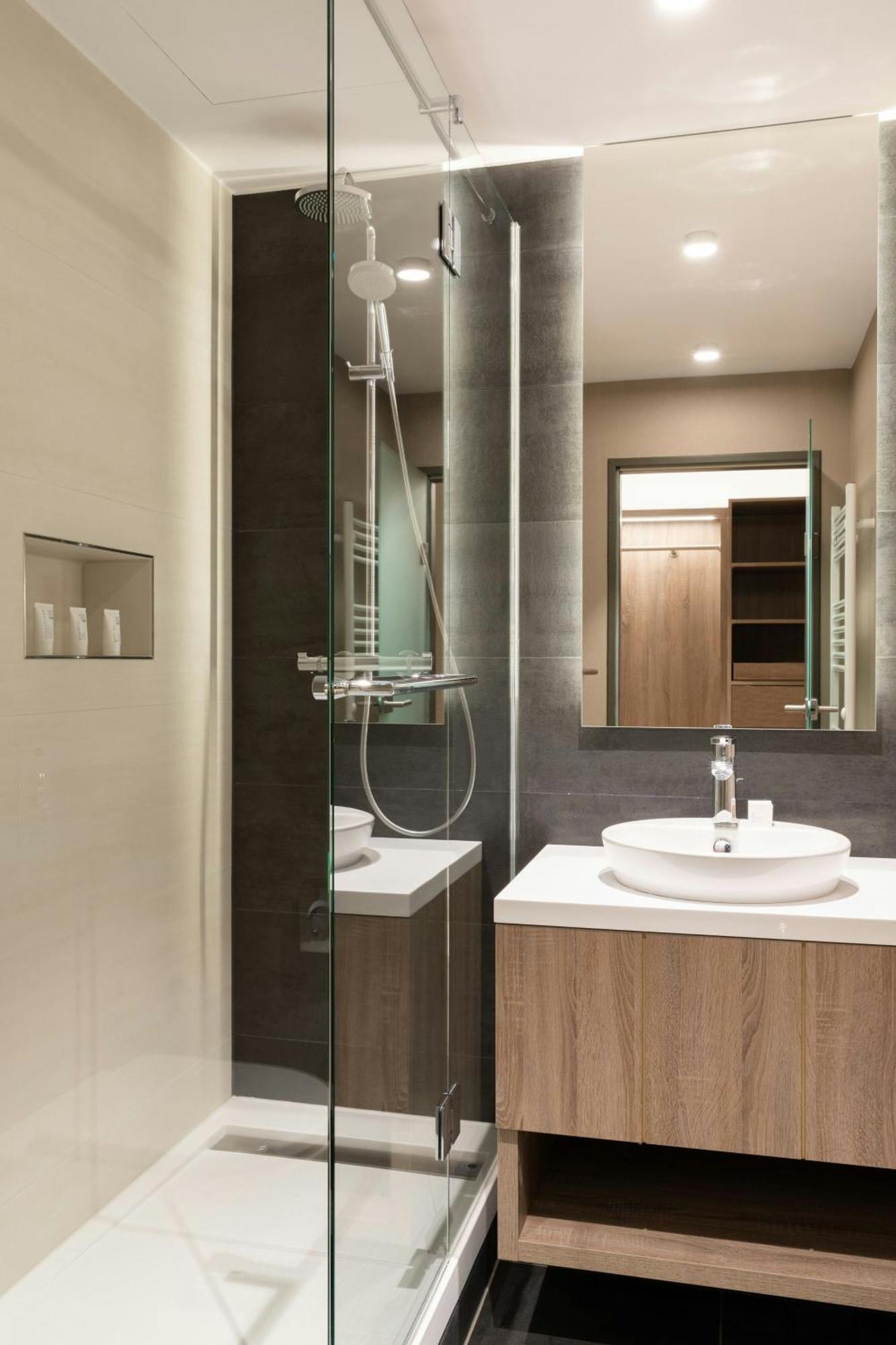Ac Hotel By Marriott Berlin Humboldthain Park Bagian luar foto