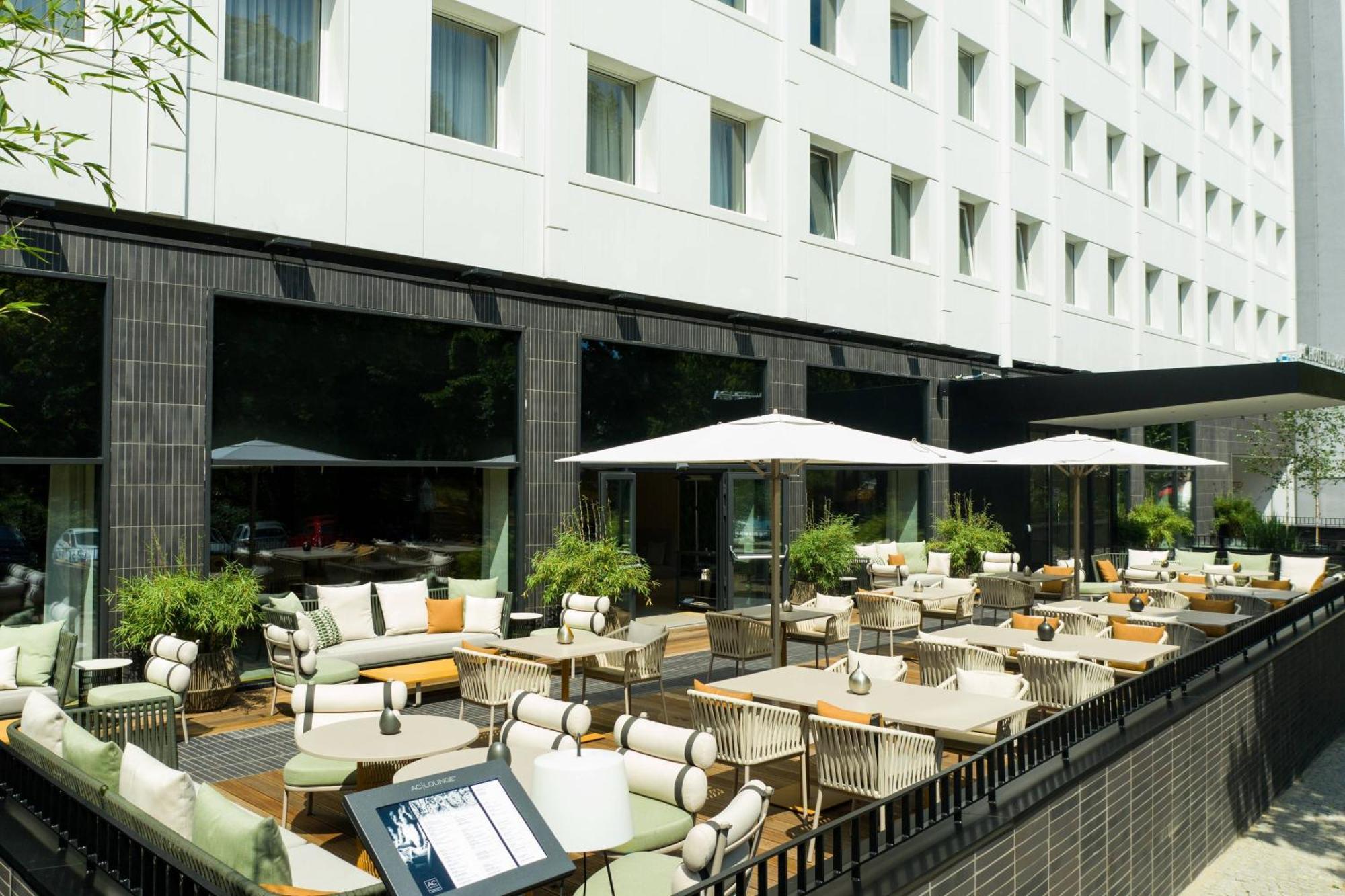 Ac Hotel By Marriott Berlin Humboldthain Park Bagian luar foto