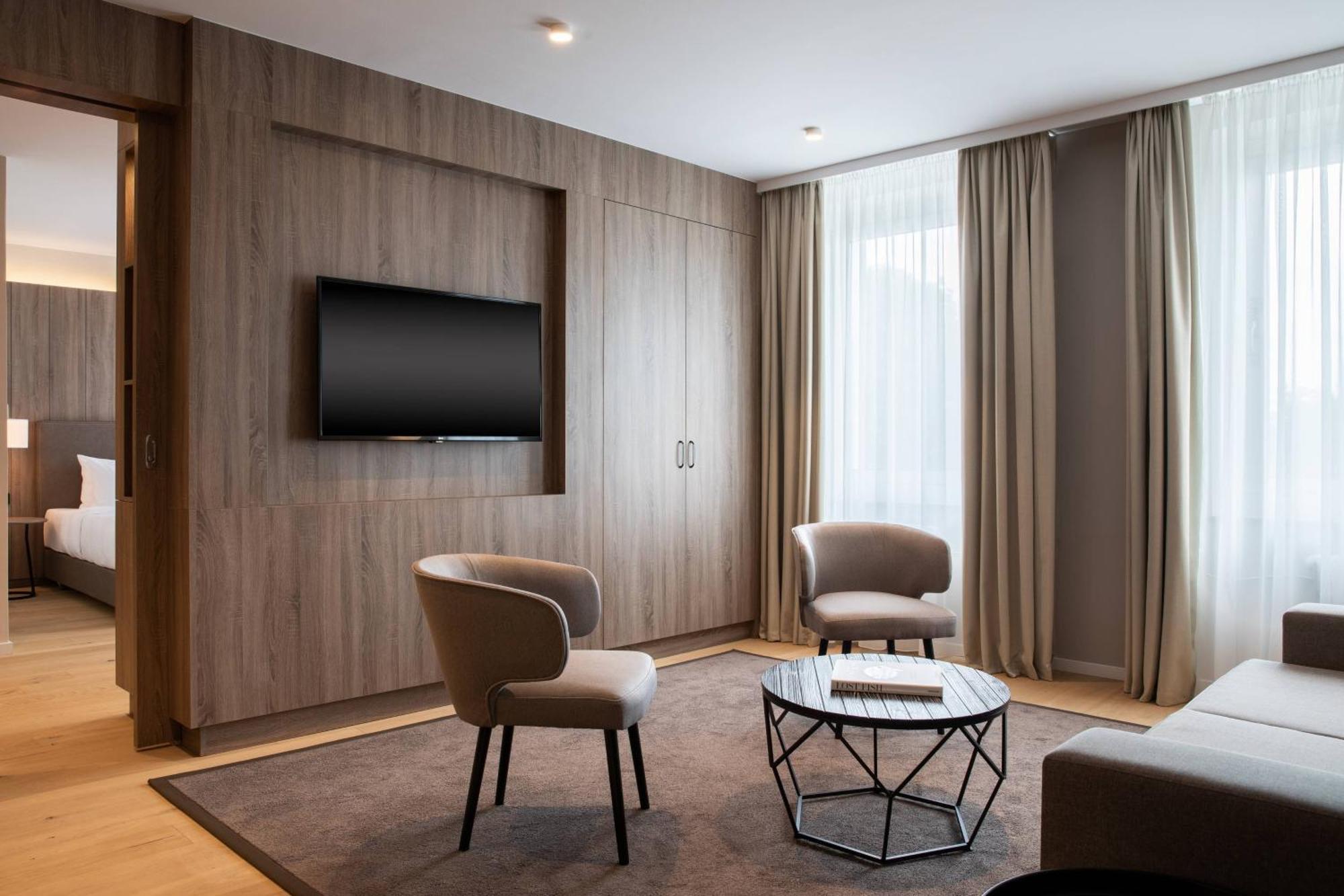 Ac Hotel By Marriott Berlin Humboldthain Park Bagian luar foto