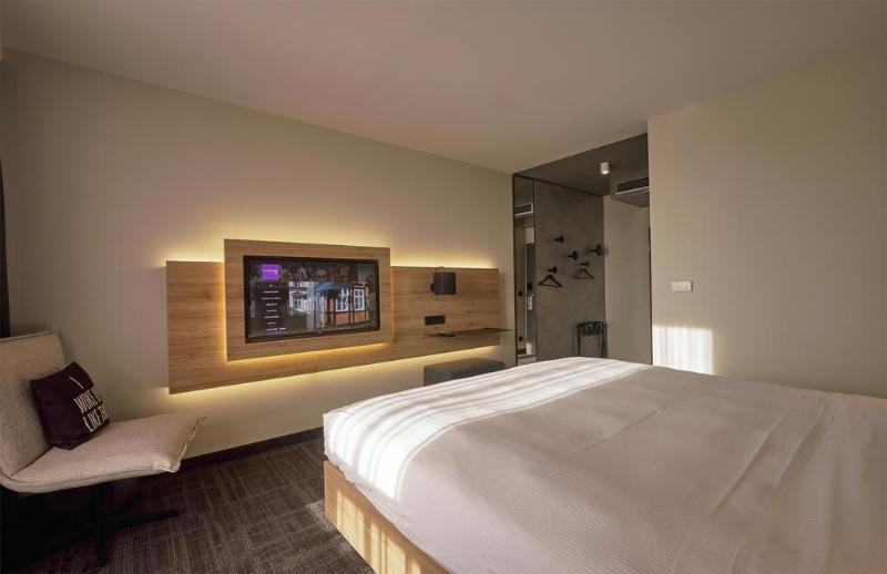 Ac Hotel By Marriott Berlin Humboldthain Park Bagian luar foto